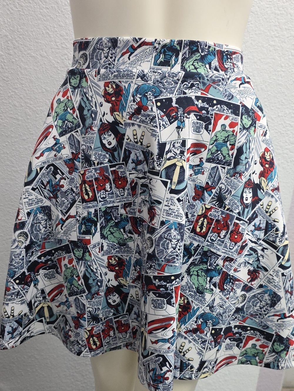 Halloween Torrid Marvel Comic Skater Skirt Size 14-16 Pockets NWT 🎃